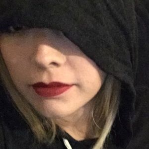 Meet your Posher, Monica